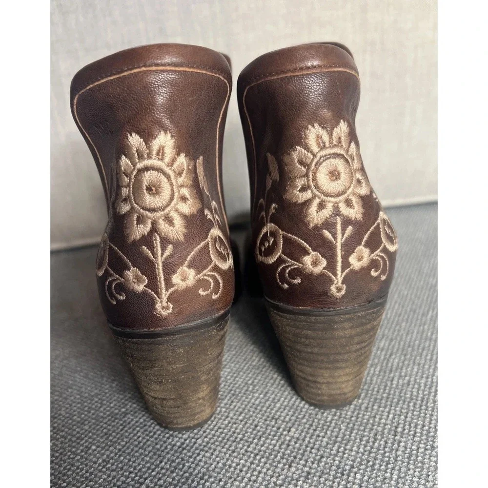 Musse & Cloud Ashila Ankle Boots Womens Size 7 EUR 38 Brown Leather Side Cutouts - Picture 2 of 11